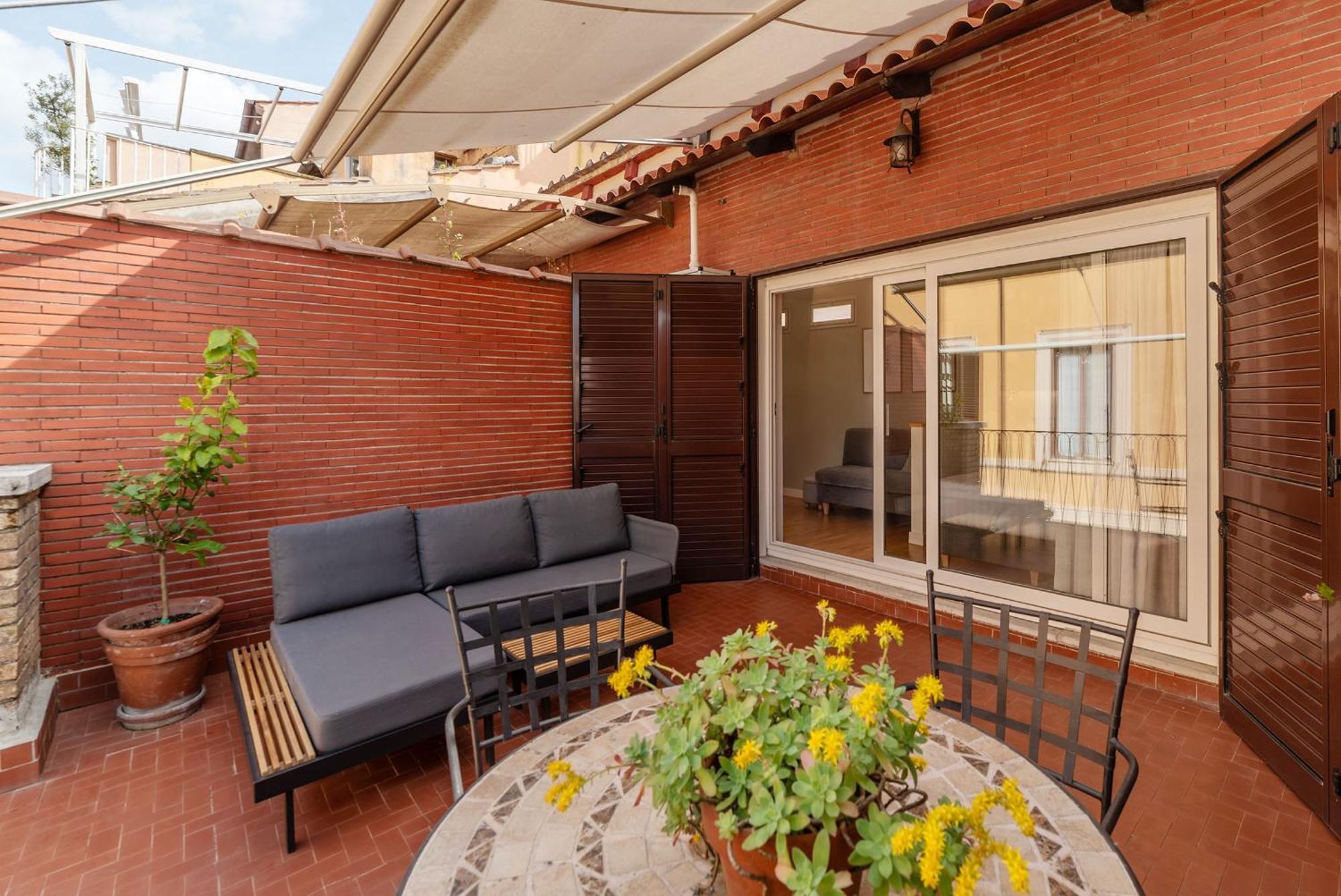 Apartment Rasella 21 - Fromhometorome Rom