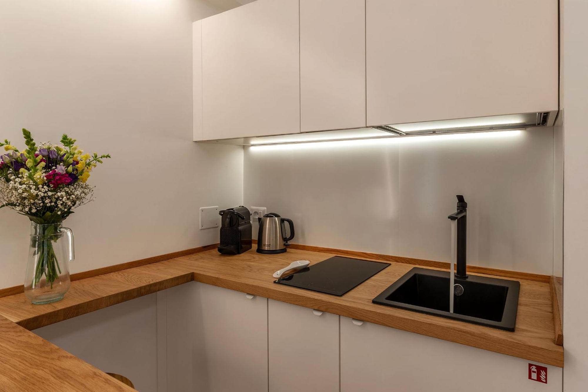 Apartment Rasella 21 - Fromhometorome Rom